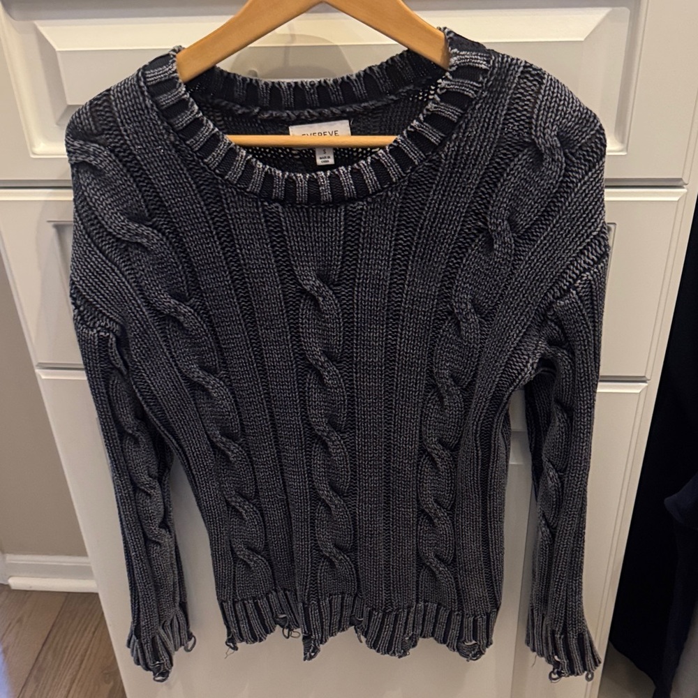 Evereve Charcoal Gray Cable Knit Crew Sweater